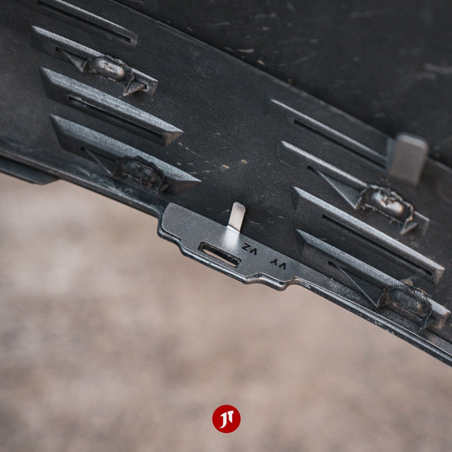 holden-commodore-vy-vz-front-bumper-repair-plates-pair