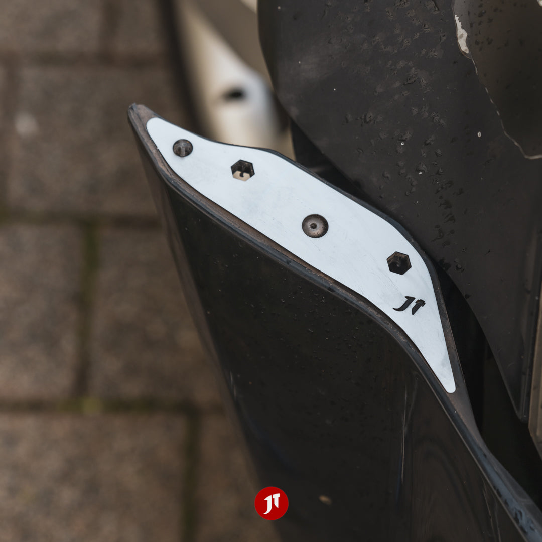 holden-commodore-ve-front-bumper-repair-plates-pair