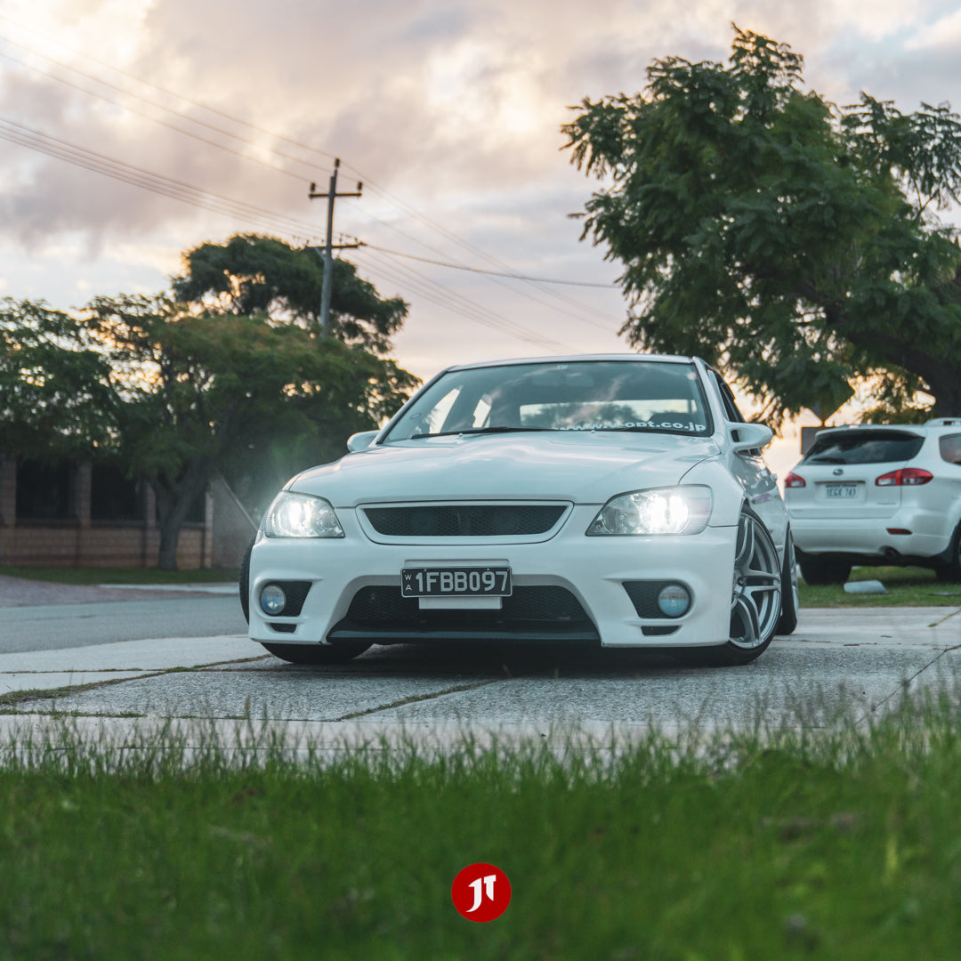 lexus-is200-300-floor-plates-rhd