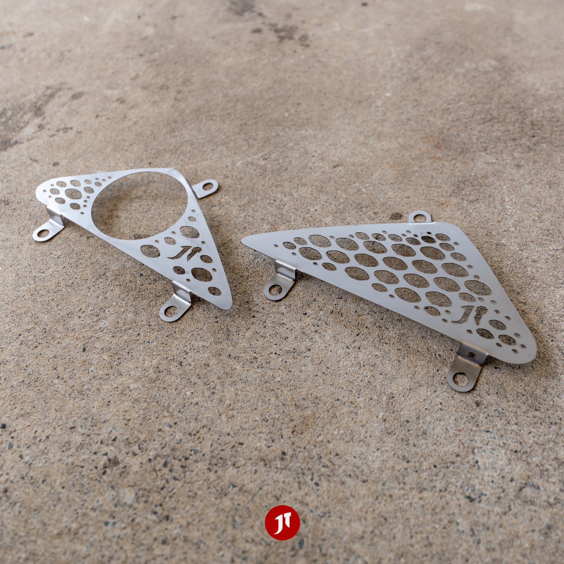 fn2-civic-exhaust-grilles-pair