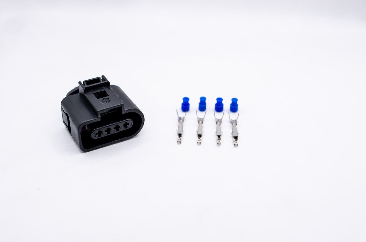 Amphenol/FEP FEP15-4S Connector