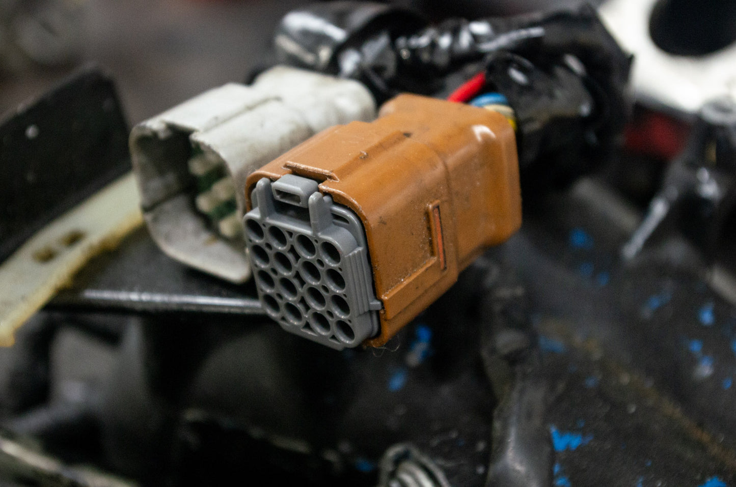 Subaru 16-Pin Chassis-to-Engine Harness Connector Kit