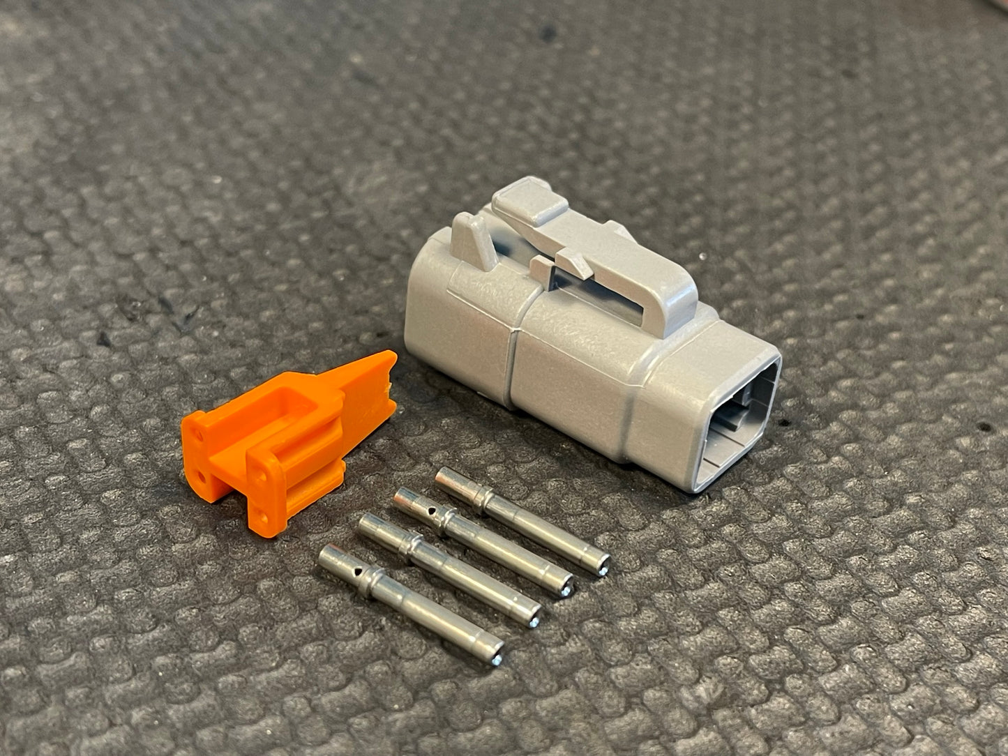 DEUTSCH DTM CONNECTOR KIT – 4 Pin Half Kit