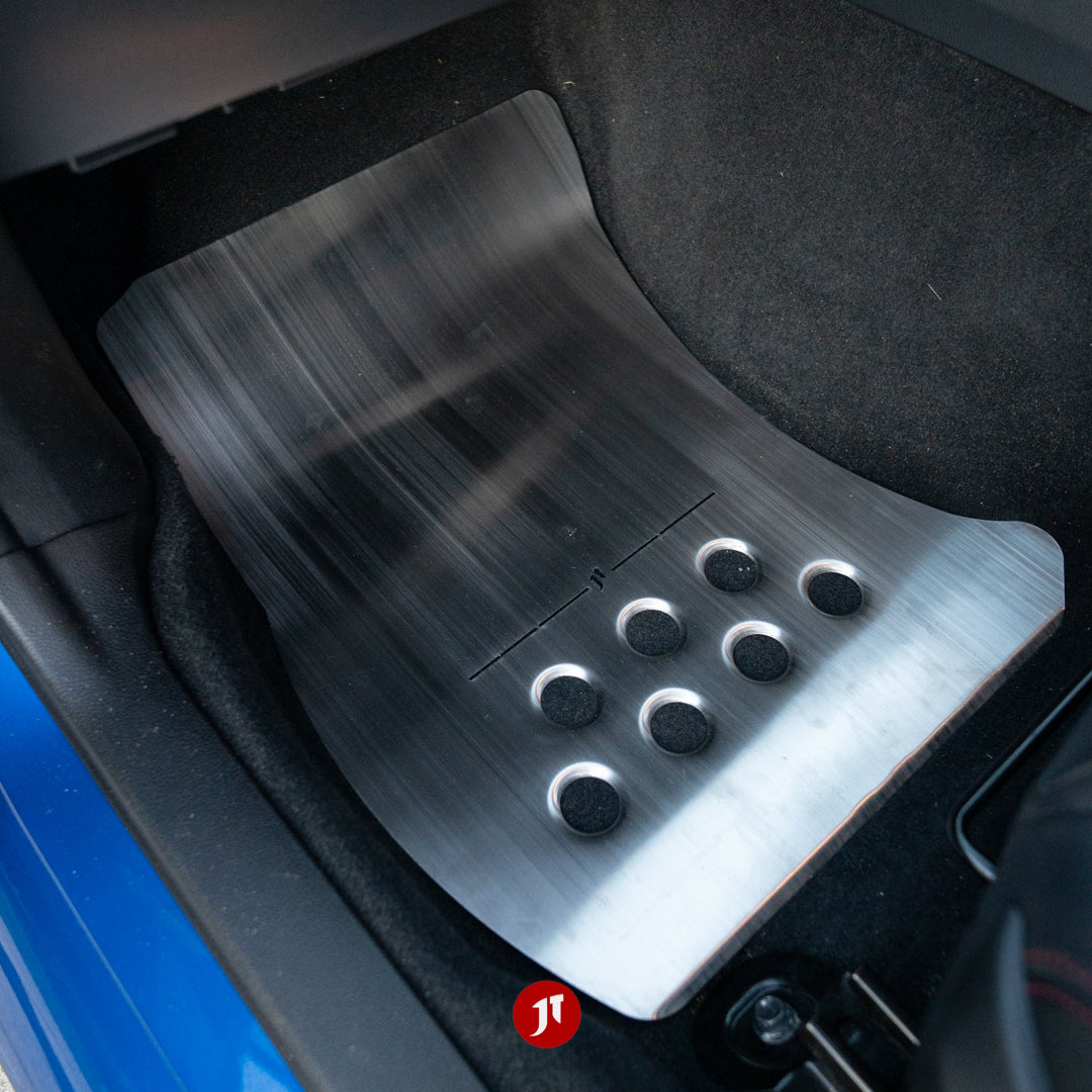 my15-wrx-driver-floor-plate