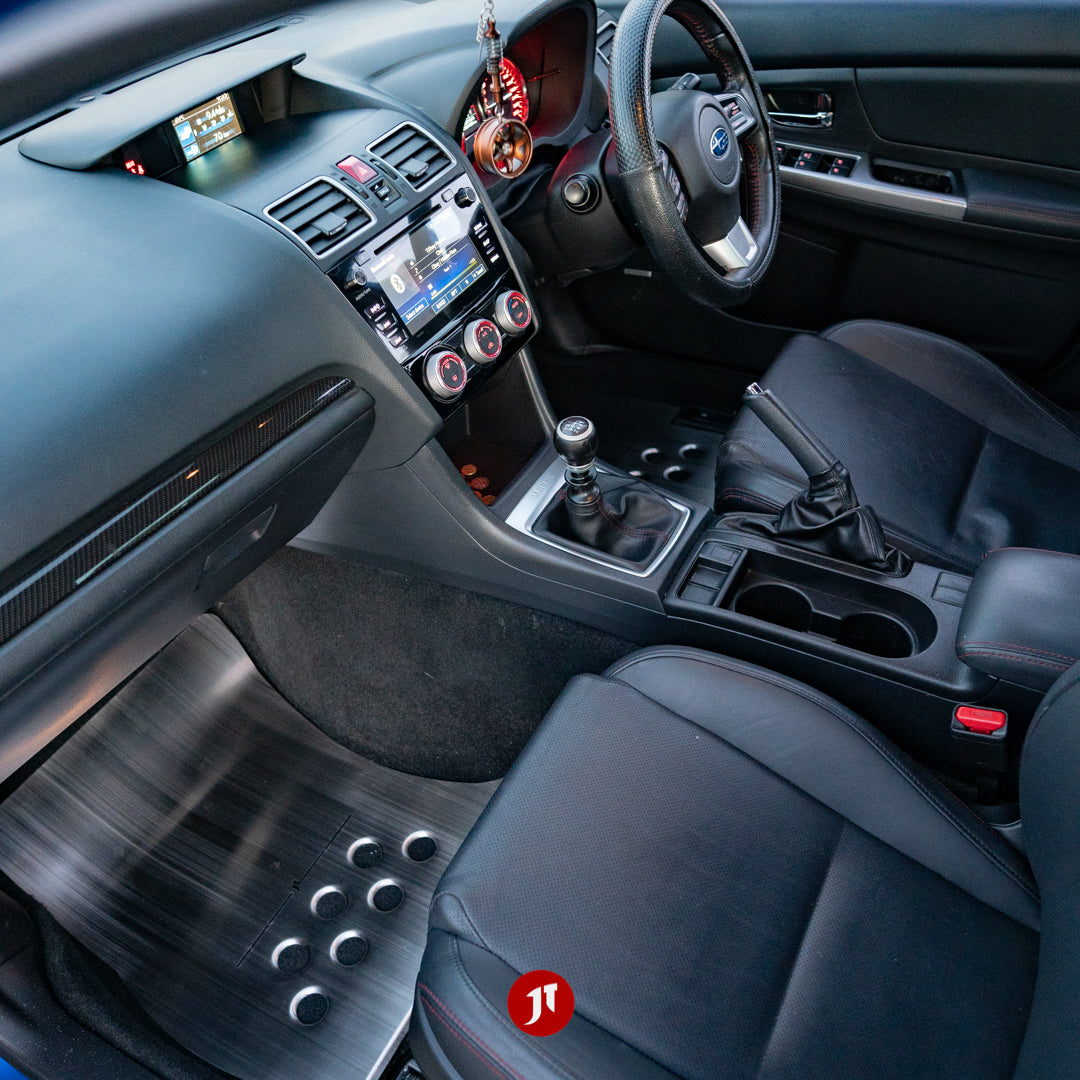 my15-wrx-driver-floor-plate