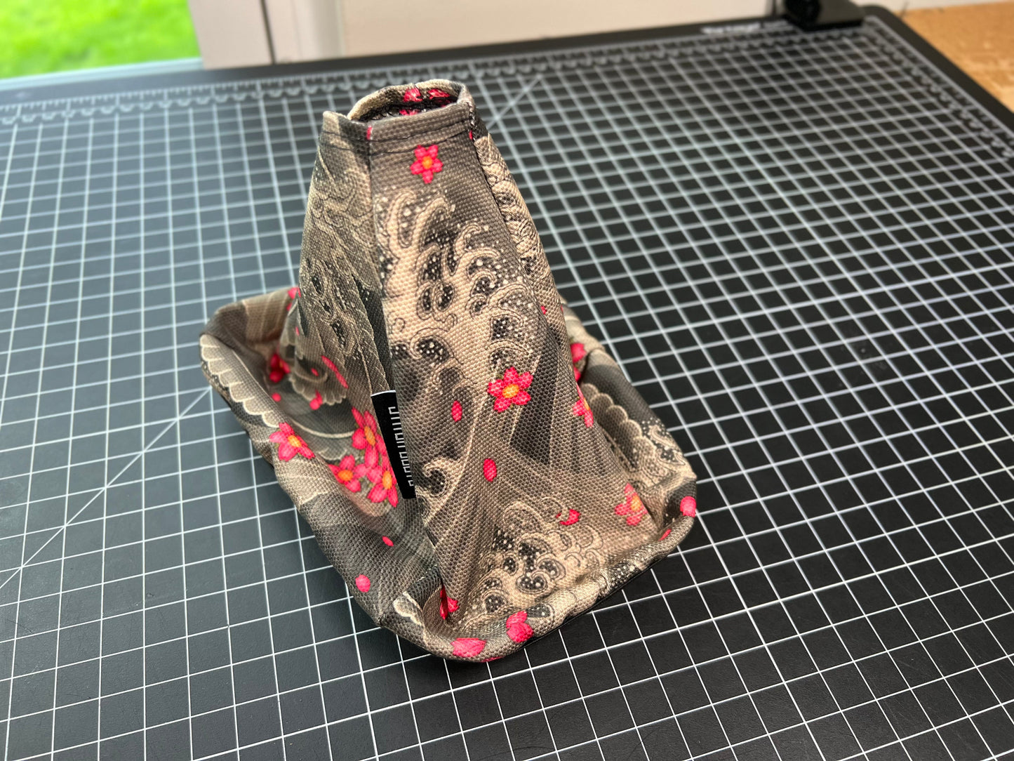 black-japanese-waves-and-cherry-blossom-shift-boot