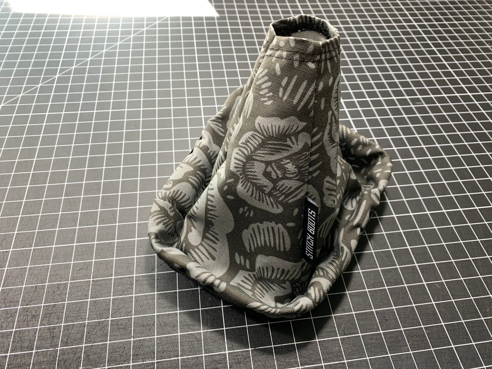 Grey Roses Gear Shifter Boot - Fits Subaru