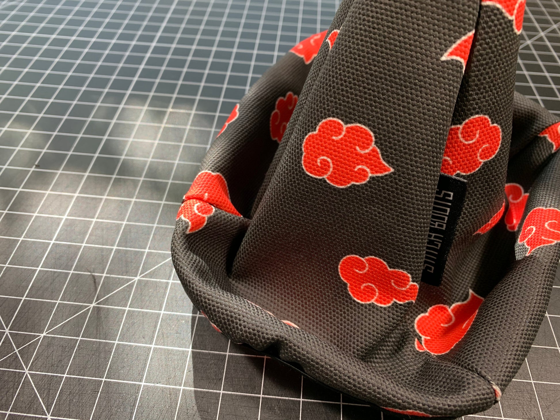 red-clouds-canvas-shift-boot