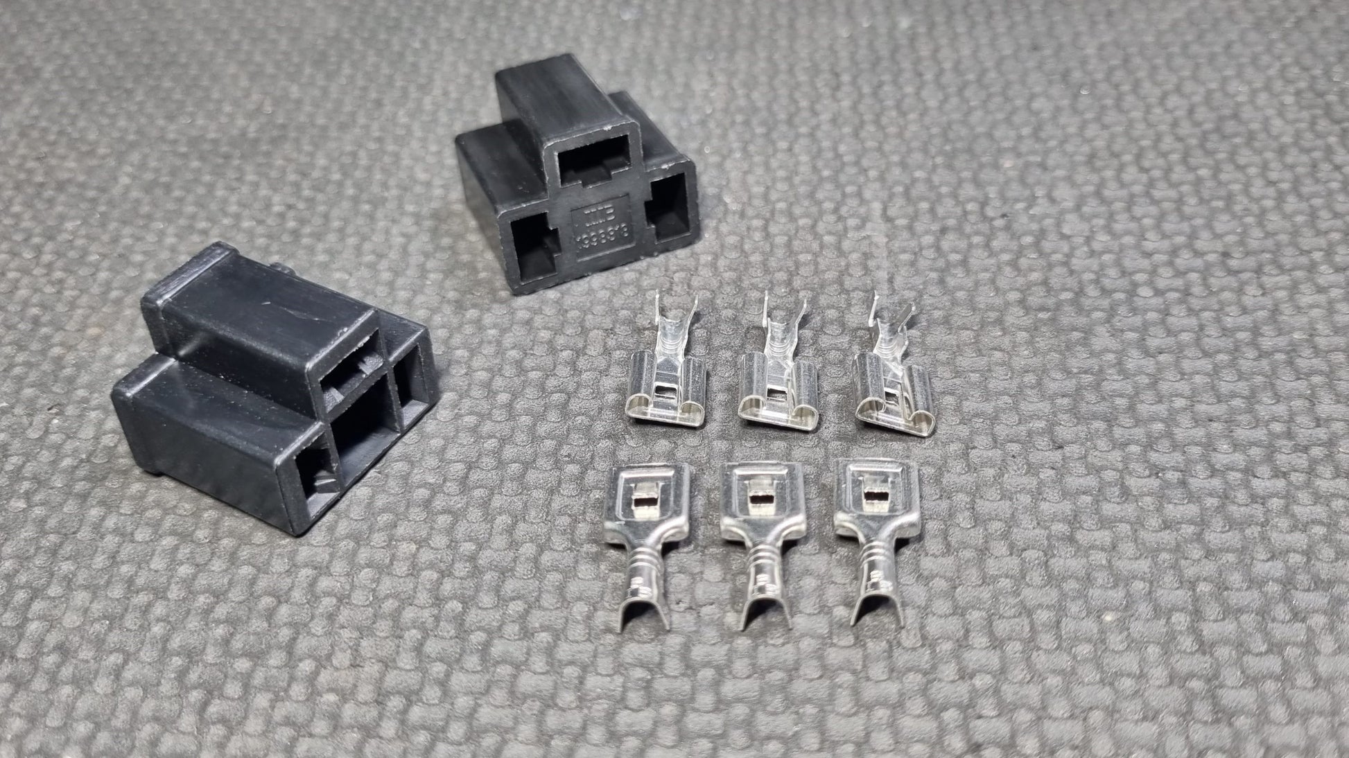H4 Headlight Connector Kit (Female)