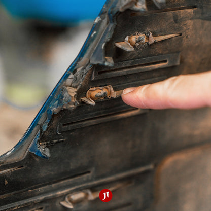 Holden Commodore VY VZ REAR Bumper Tab Replacement Kit