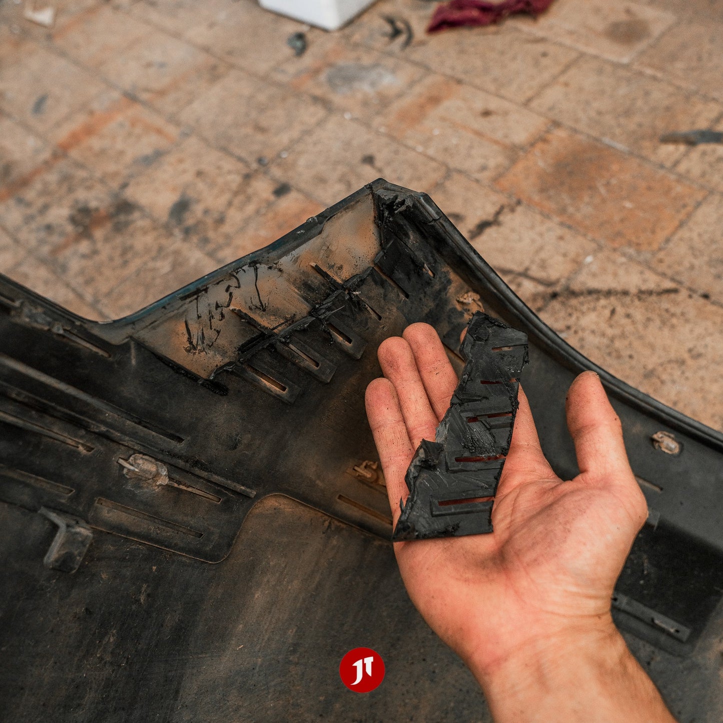 Holden Commodore VY VZ REAR Bumper Tab Replacement Kit