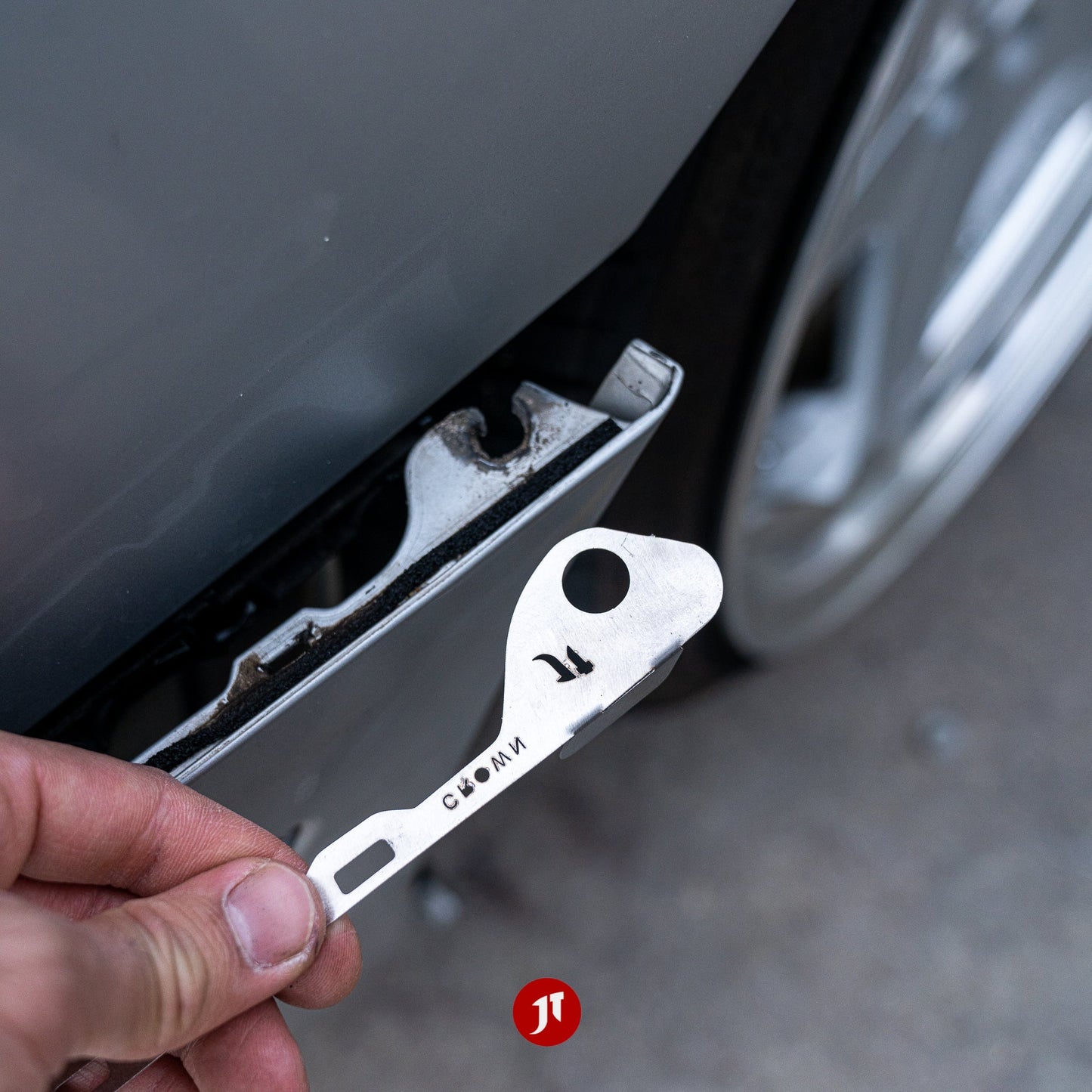 Crown UZS186 Front Bumper Repair Plates (Pair)