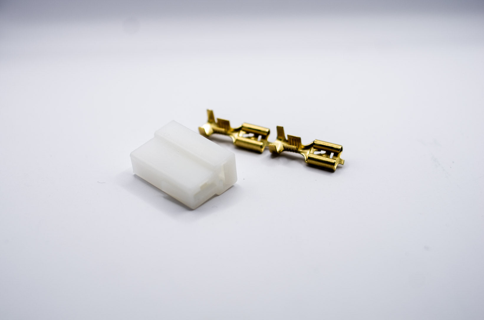 TE Connectivity 2 Pin Spade Connector