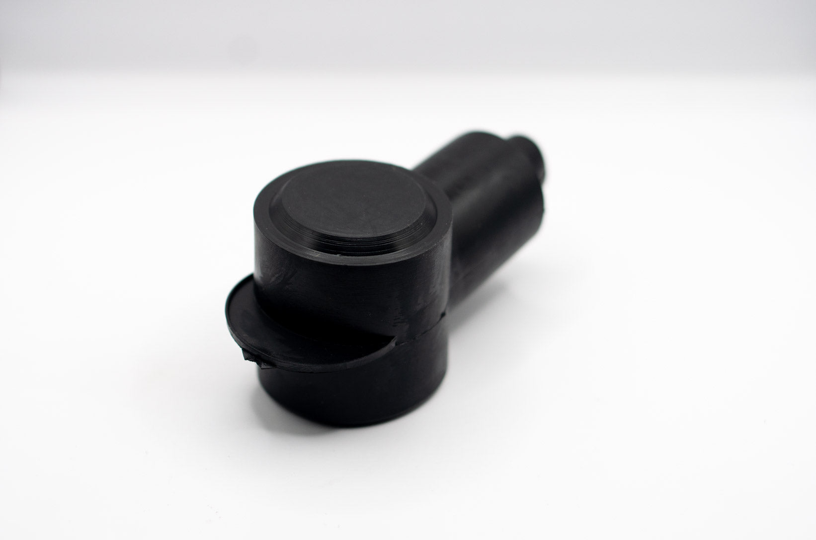 32mm Terminal Insulator 2-2/0 Passthrough (Black)