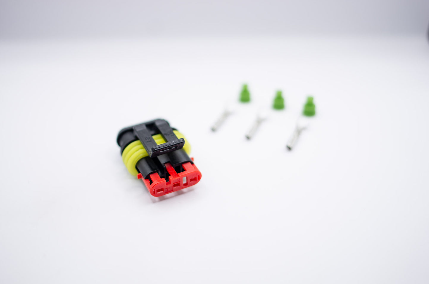 TE Connectivity AMP SuperSeal-1.5 3 way plug