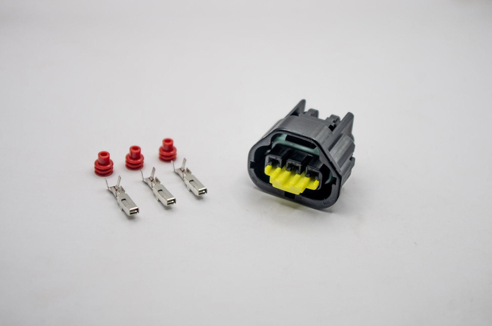 Yazaki 090II-3S-4 Connector